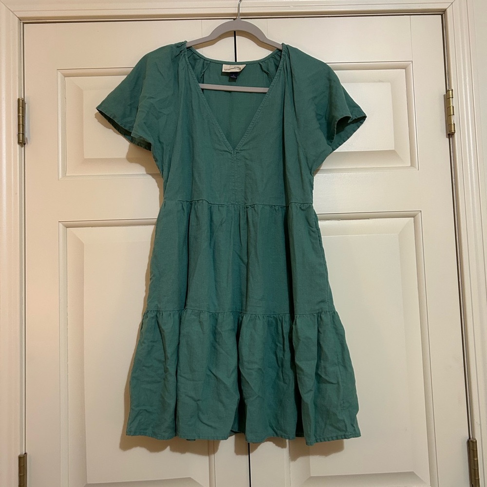 Universal Threads Green V-Neck Women's Dress